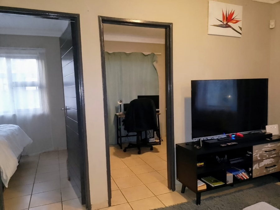 2 Bedroom Property for Sale in Belhar Western Cape